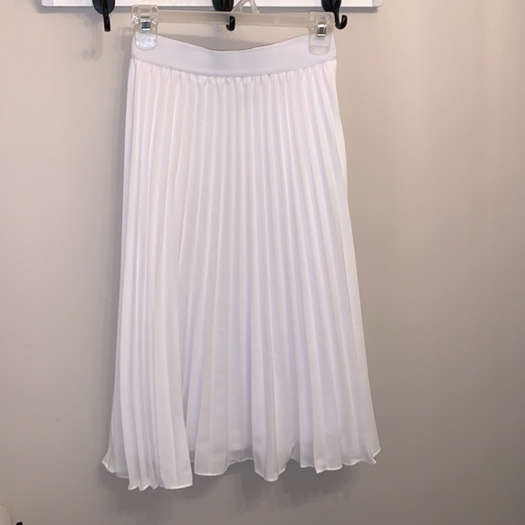 Grace Karin Dresses & Skirts - Grace Karin Pleated Skirt 🤍